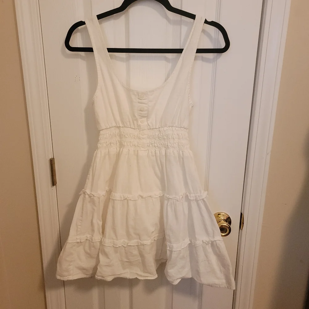 Urban Outfitters White Lined Cotton Faux Ruffle Tier Sundress Size S - P - Picture 1 of 5